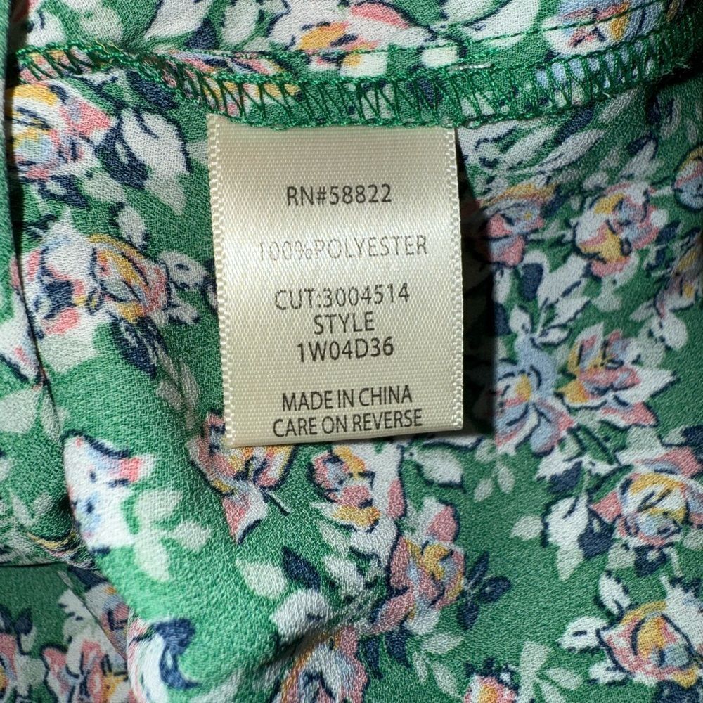 Max Studio Women’s 1X Floral Green Top NWT - Picture 8 of 9